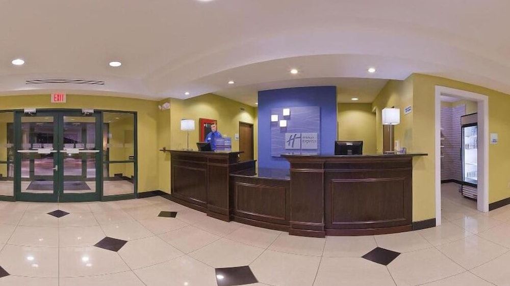 Holiday Inn Express Hotel & Suites Tell City by IHG 3 estrellas en Tell City