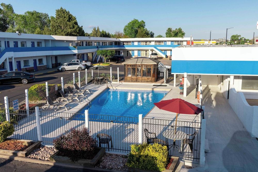 Motel 6 Canon City, CO 2 estrellas en Canon City