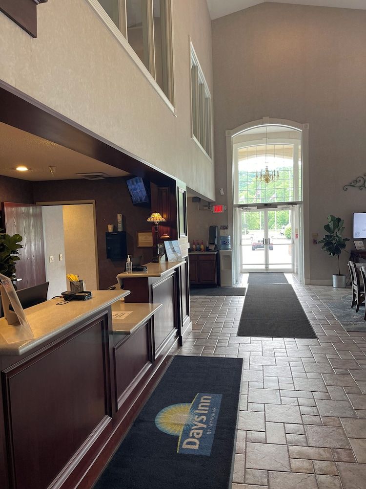 Days Inn by Wyndham Lisbon 3