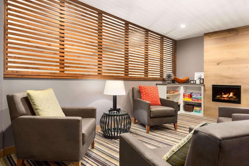 Country Inn & Suites by Radisson, Baxter, MN 2