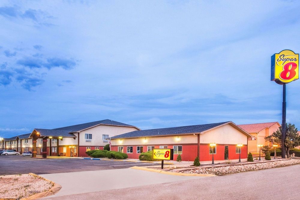 Super 8 by Wyndham Grants 2 estrellas en Grants