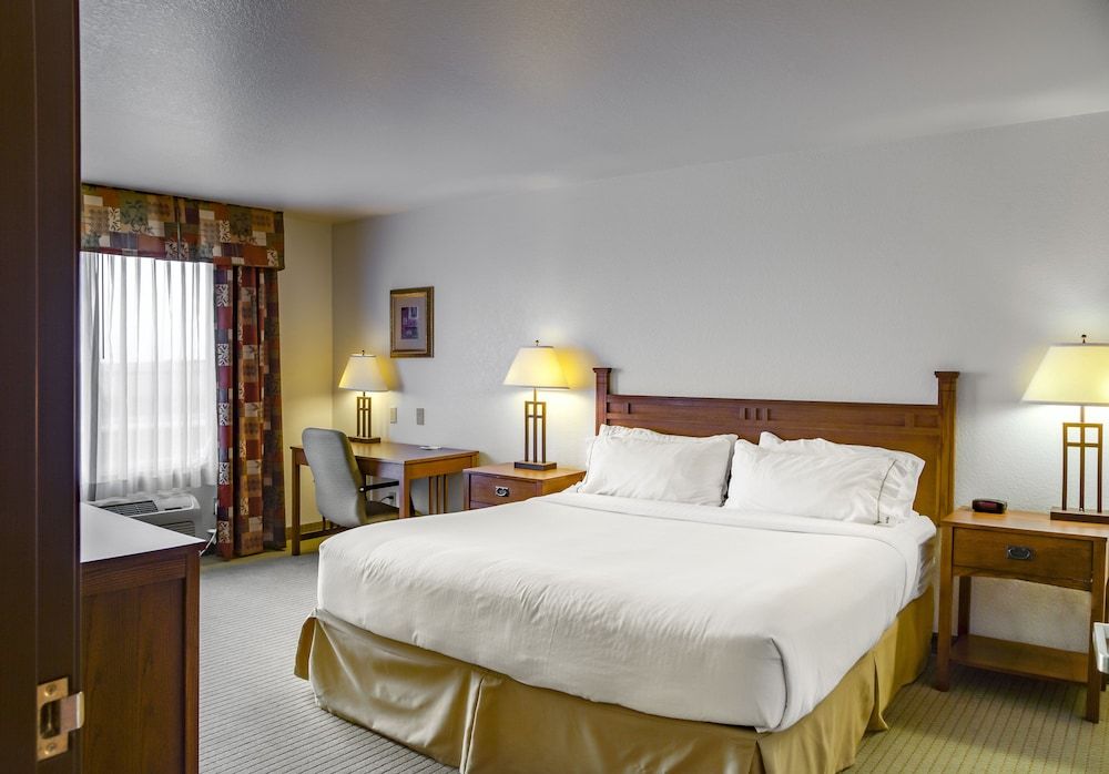 Holiday Inn Express Hotel & Suites Jacksonville by IHG 3