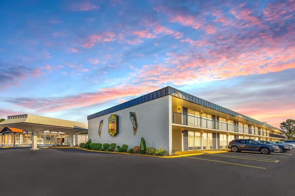 Super 8 by Wyndham Riverside AL 2 estrellas en Riverside