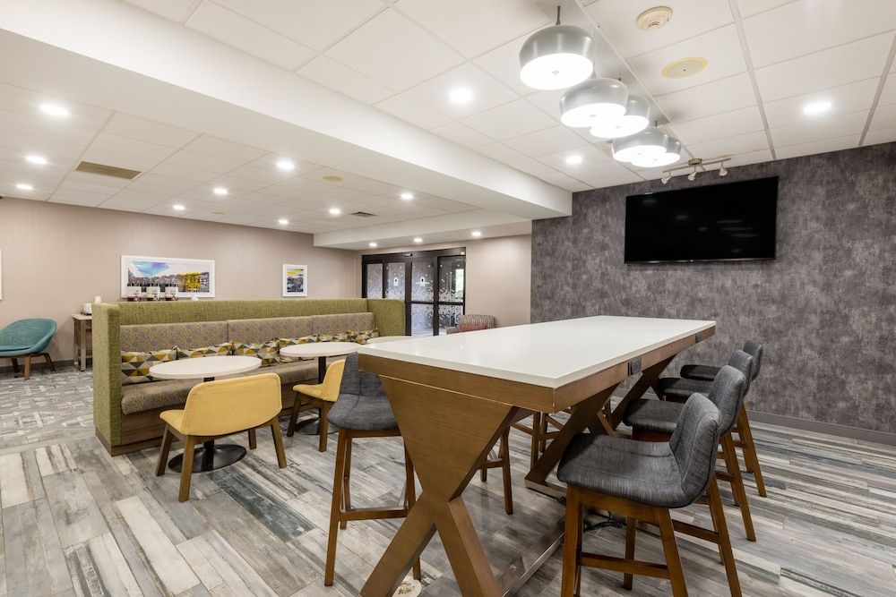 Hampton Inn Belle Vernon 2