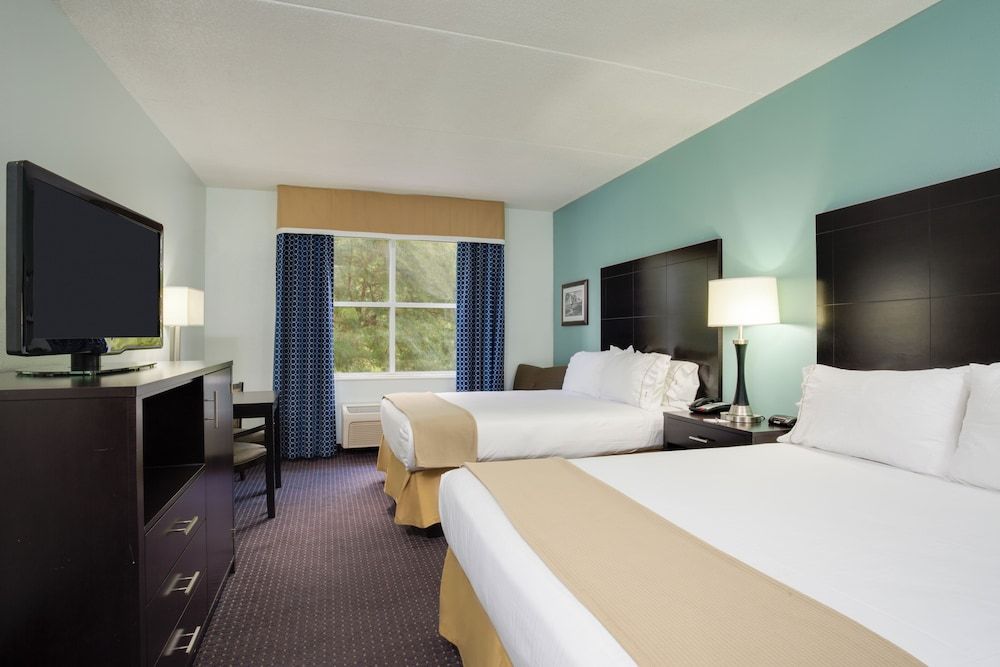 Holiday Inn Express Suites Plant City by IHG 2