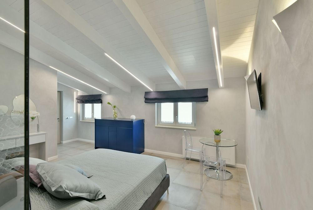 Amnis Suites 3