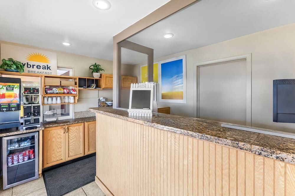 Days Inn by Wyndham Elko 3