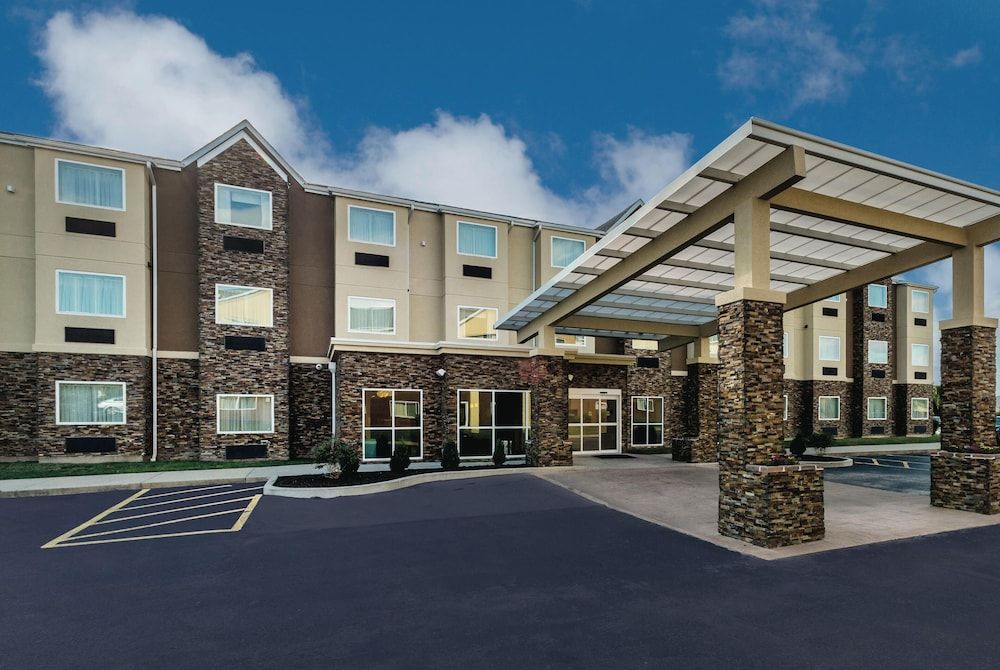 La Quinta Inn & Suites by Wyndham Collinsville - St. Louis 3 estrelas em Collinsville