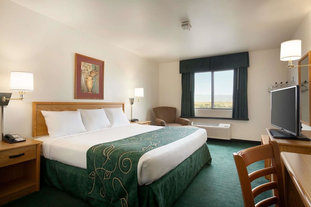 Travelodge by Wyndham Milford 3