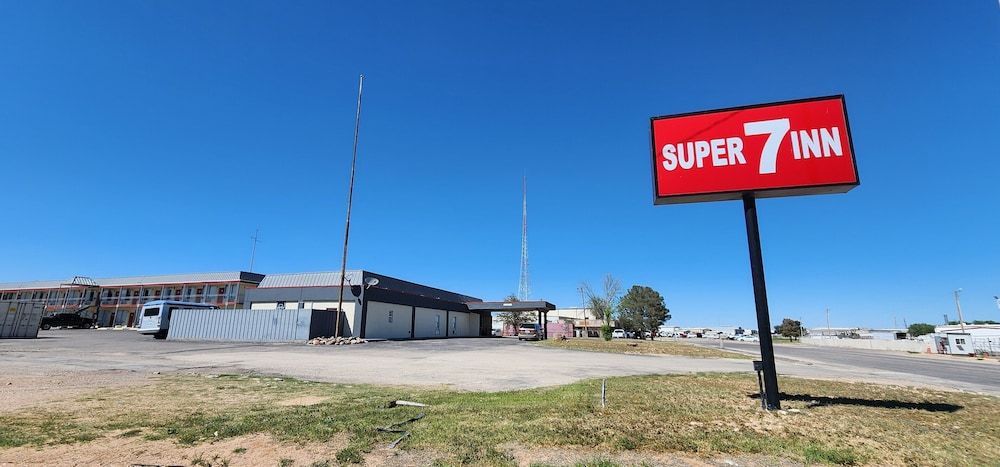 Super 7 Inn 1 estrellas en Midland