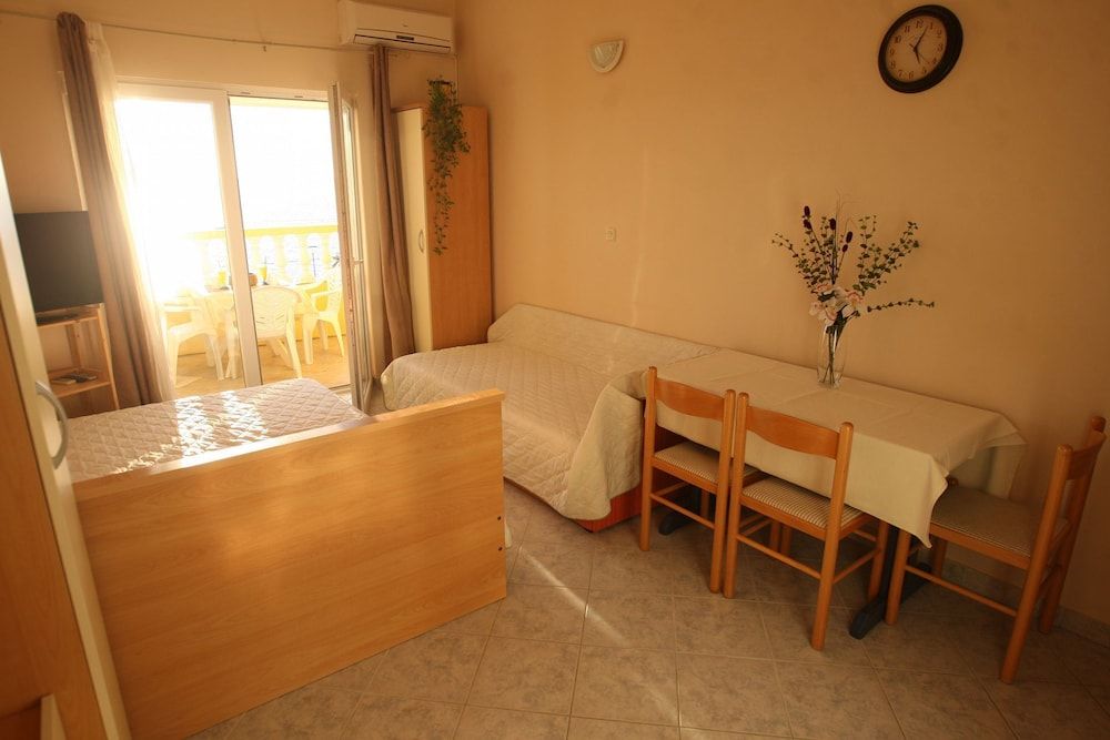 Apartments Mladen 3 estrellas en Vrsi