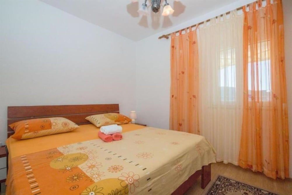 Apartments Mari 2