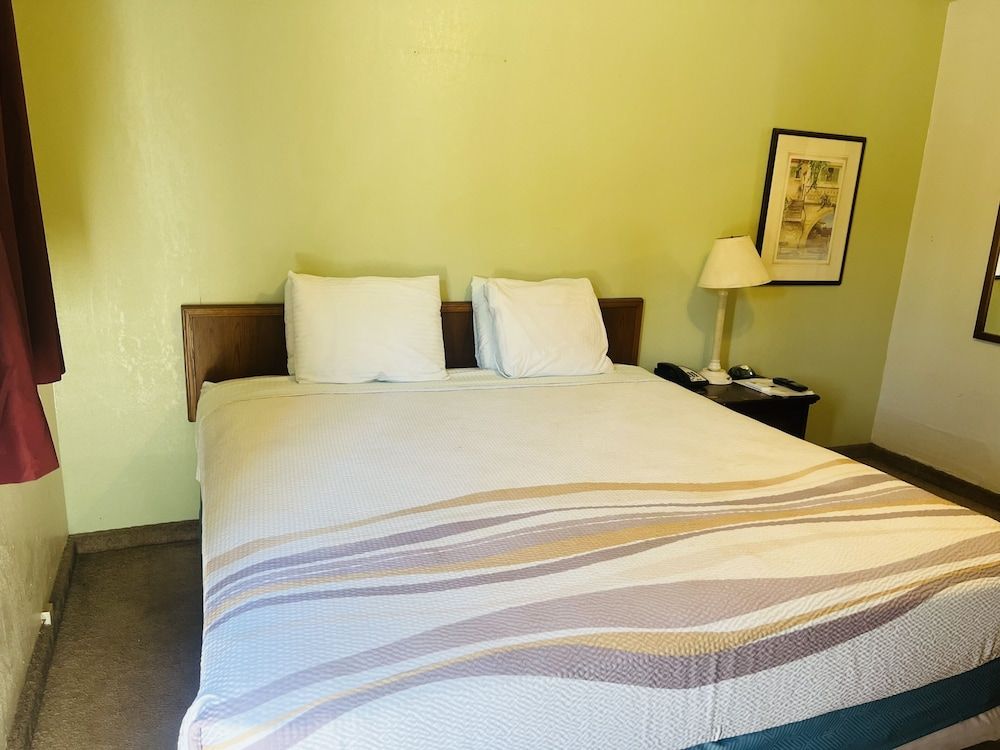 Budget INN 2