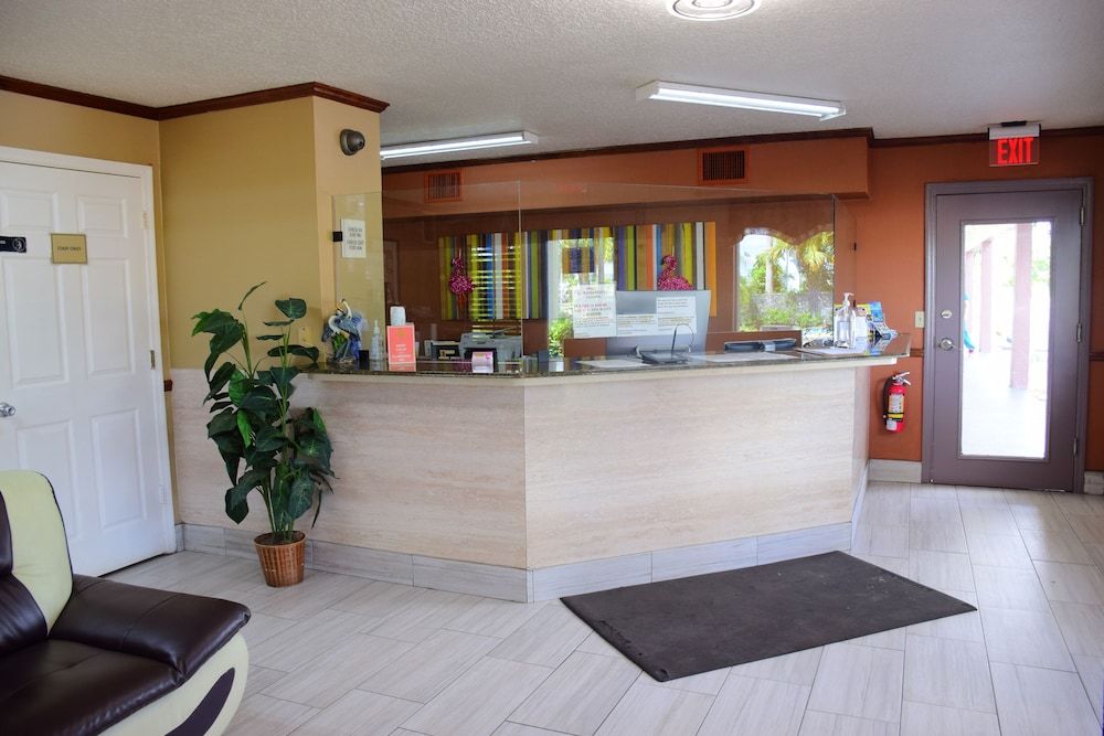 Flamingo Motel 2