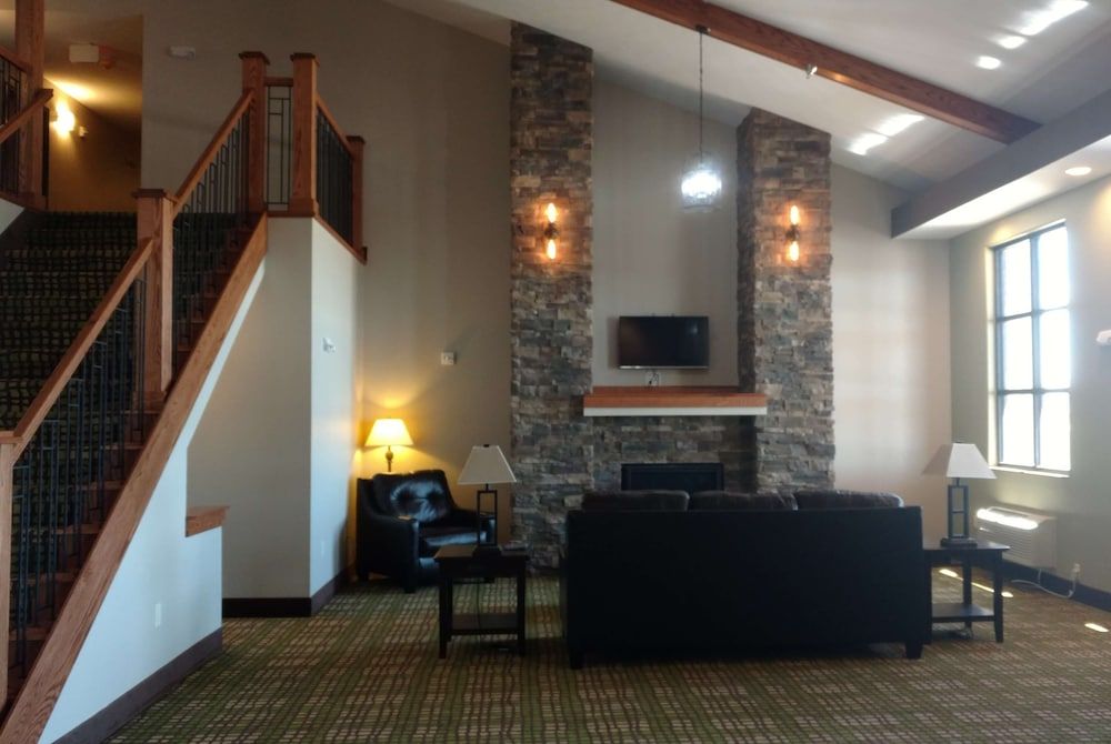 Baymont by Wyndham Oacoma 2