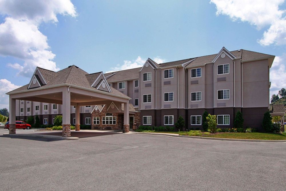 Microtel Inn & Suites by Wyndham Bridgeport 2 estrellas en Bridgeport