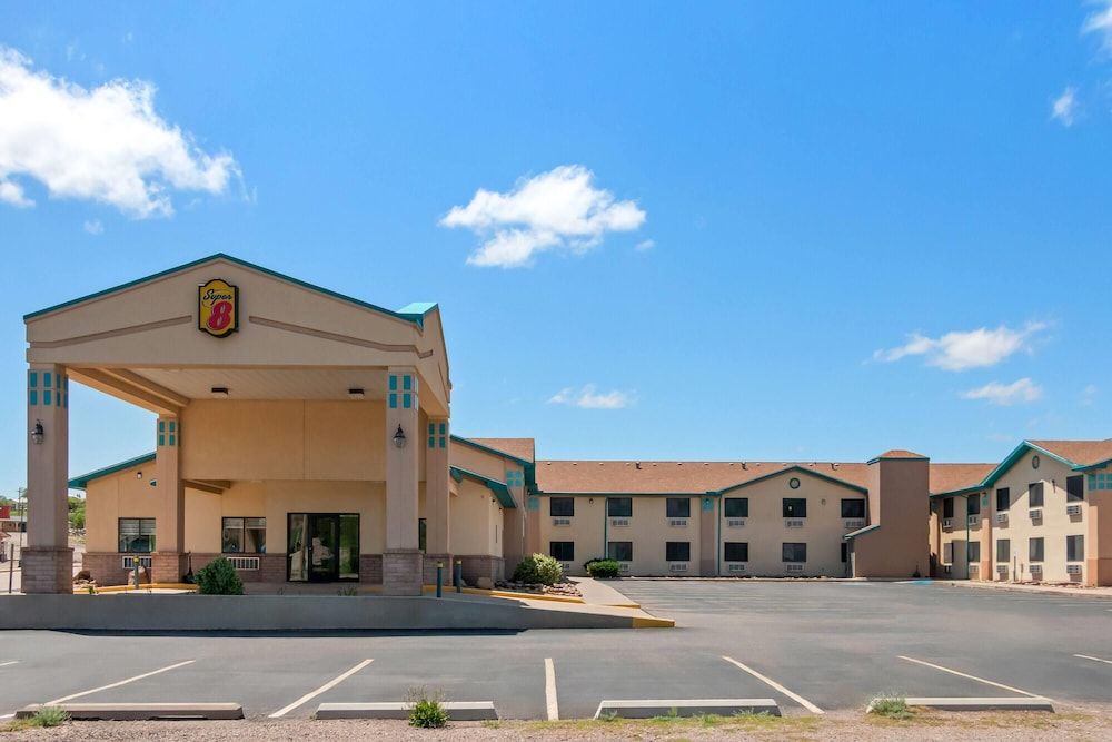 Super 8 by Wyndham Santa Rosa 2 estrellas en Santa Rosa