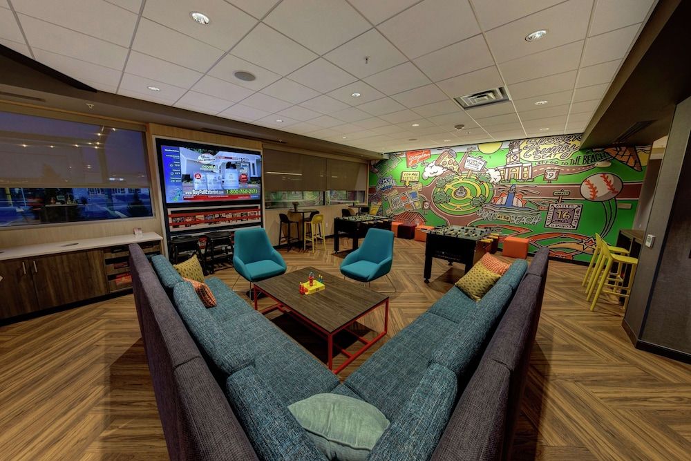 Tru by Hilton Georgetown 2