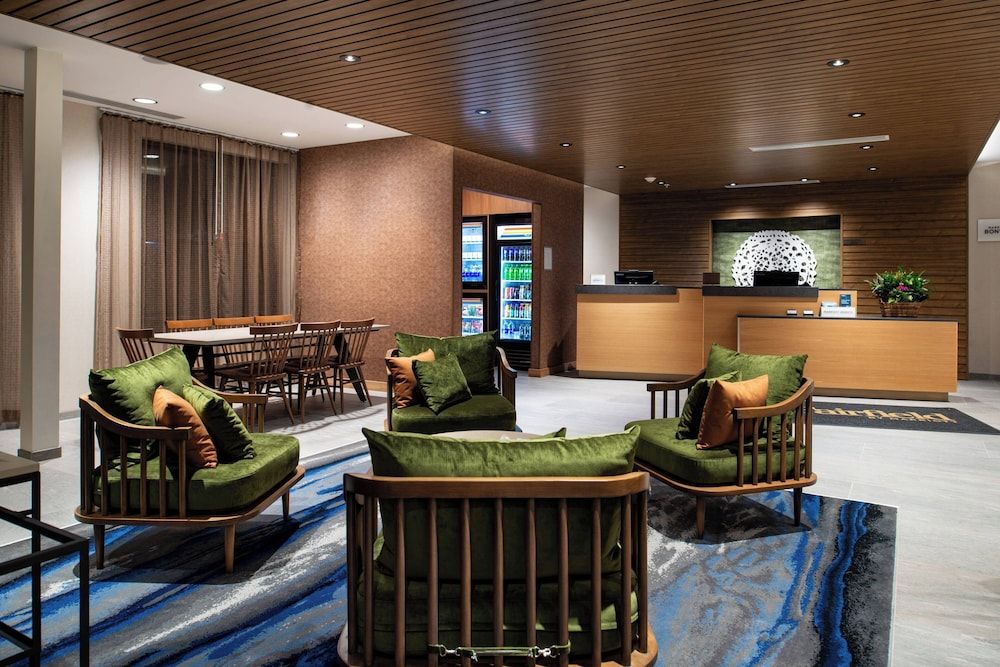 Fairfield Inn & Suites by Marriott Canton 3