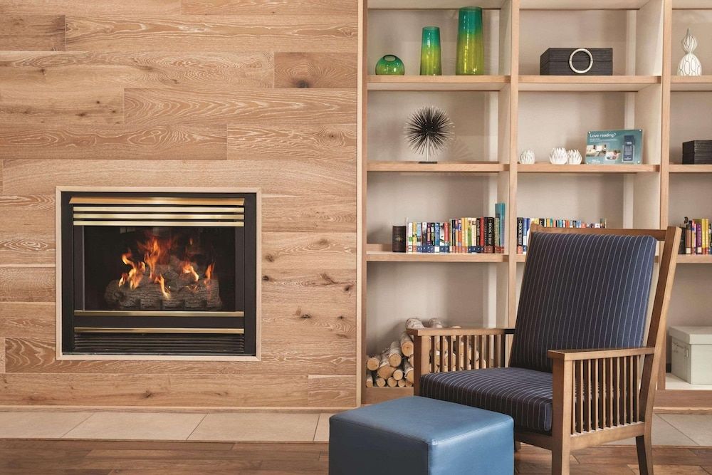 Country Inn & Suites by Radisson, Woodbury, MN 3