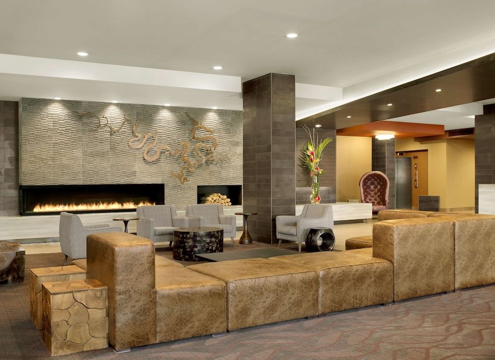 The Broadway Columbia - a DoubleTree by Hilton 2