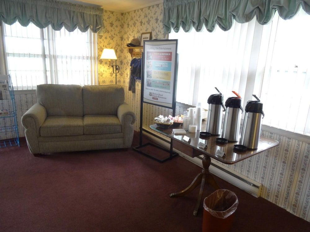 Amish Country Motel 3