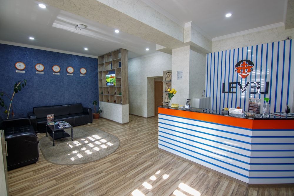 Level Hotel 3