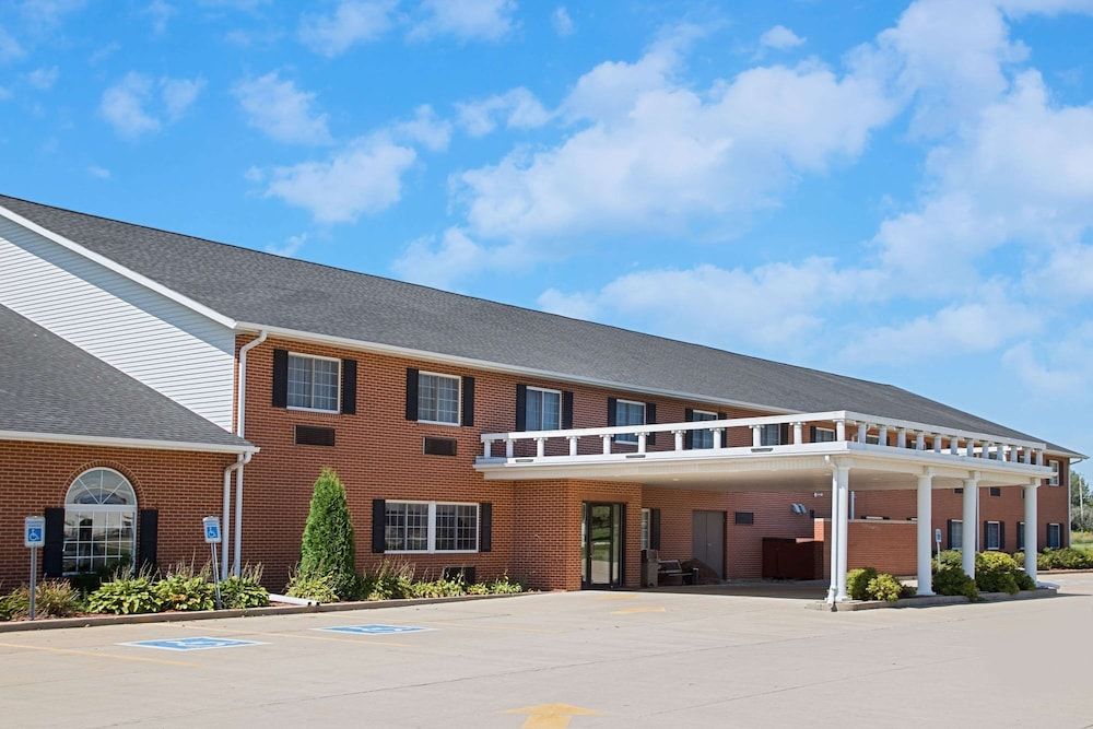 Super 8 by Wyndham New Hampton 2 estrellas en New Hampton
