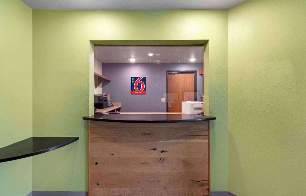 Studio 6 Extended Stay Fishkill Westage Center NY 2