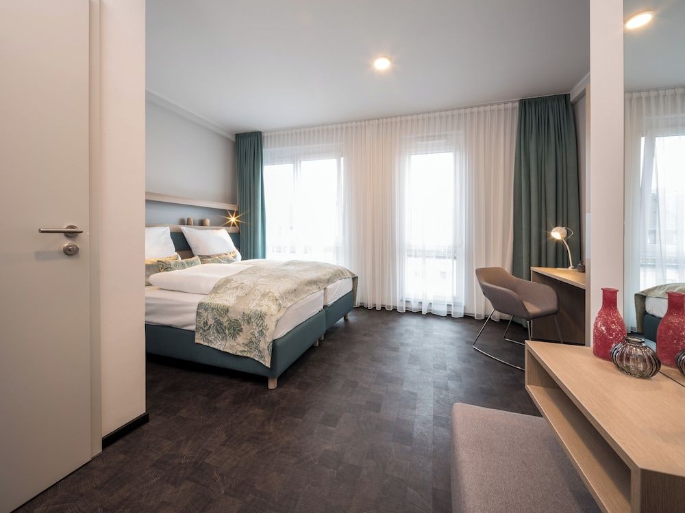 RS-Hotel smart & modern Hotel Apartments 3