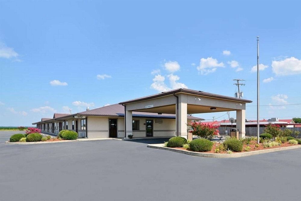 Super 8 by Wyndham McGehee 3 estrellas en McGehee