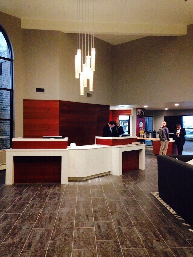 Doubletree by Hilton Hotel Racine Harbourwalk 2