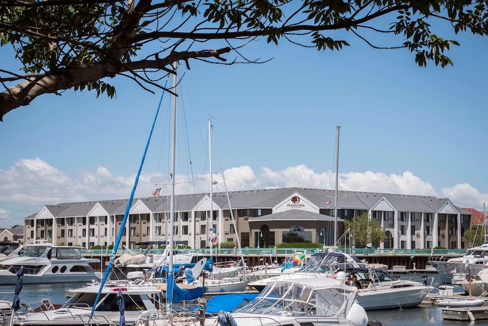 Doubletree by Hilton Hotel Racine Harbourwalk 4 estrelas em Racine