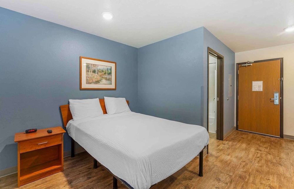 Extended Stay America Select Suites - Akron - South 3
