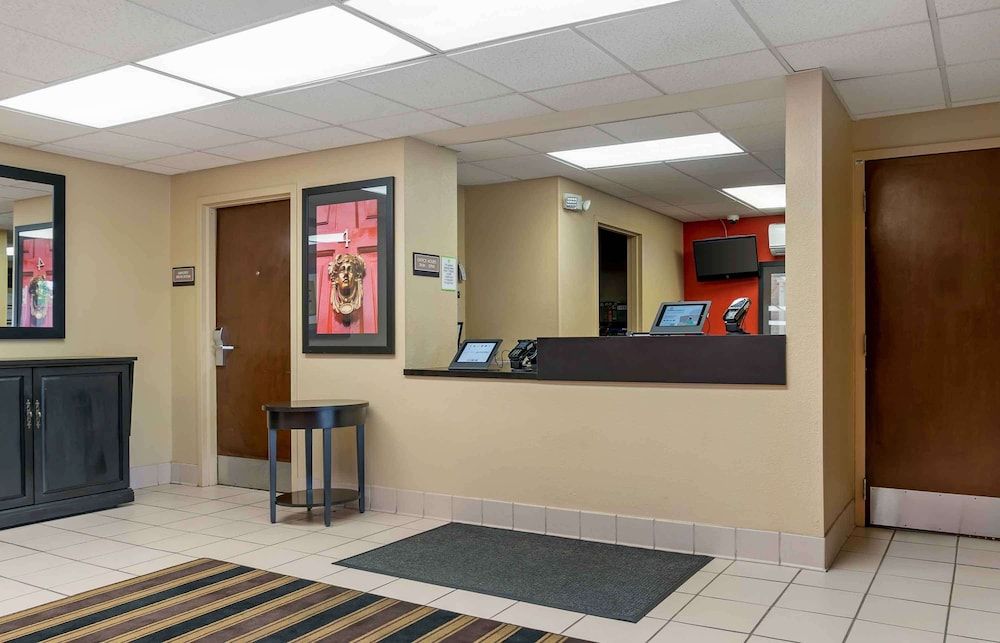 Extended Stay America Suites Detroit Madison Heights 2