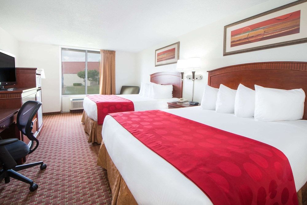 Ramada by Wyndham Enid 3