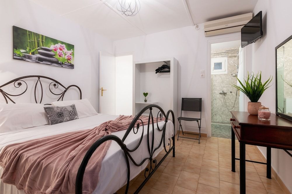 Zante Riva Studios 2