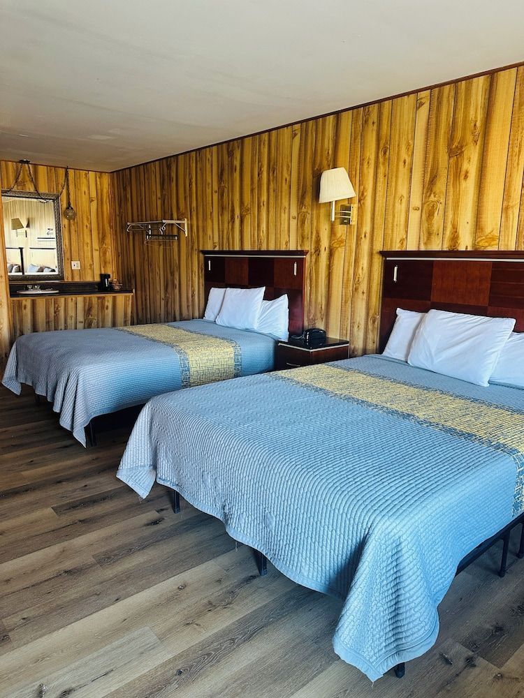 Country Inn Motel 3