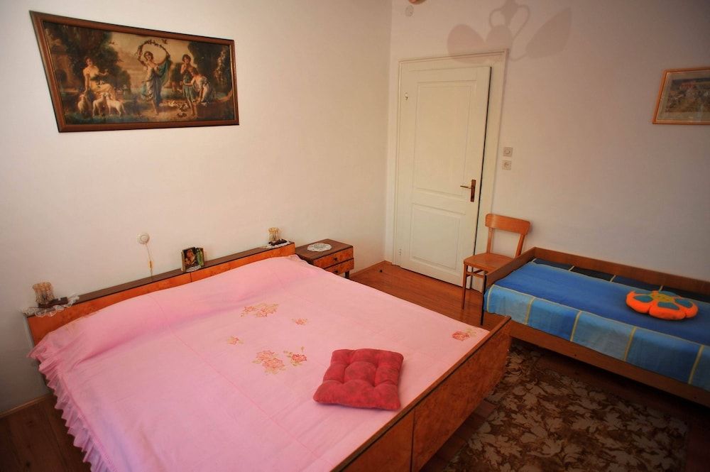 Apartments Piv 3