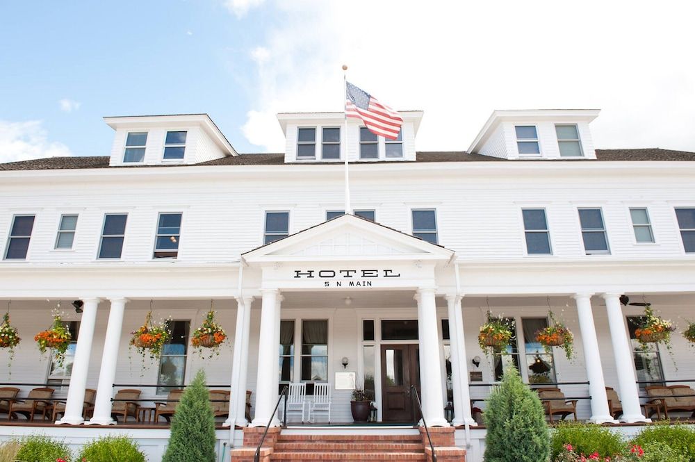 Sacajawea Hotel 3 estrellas en Three Forks