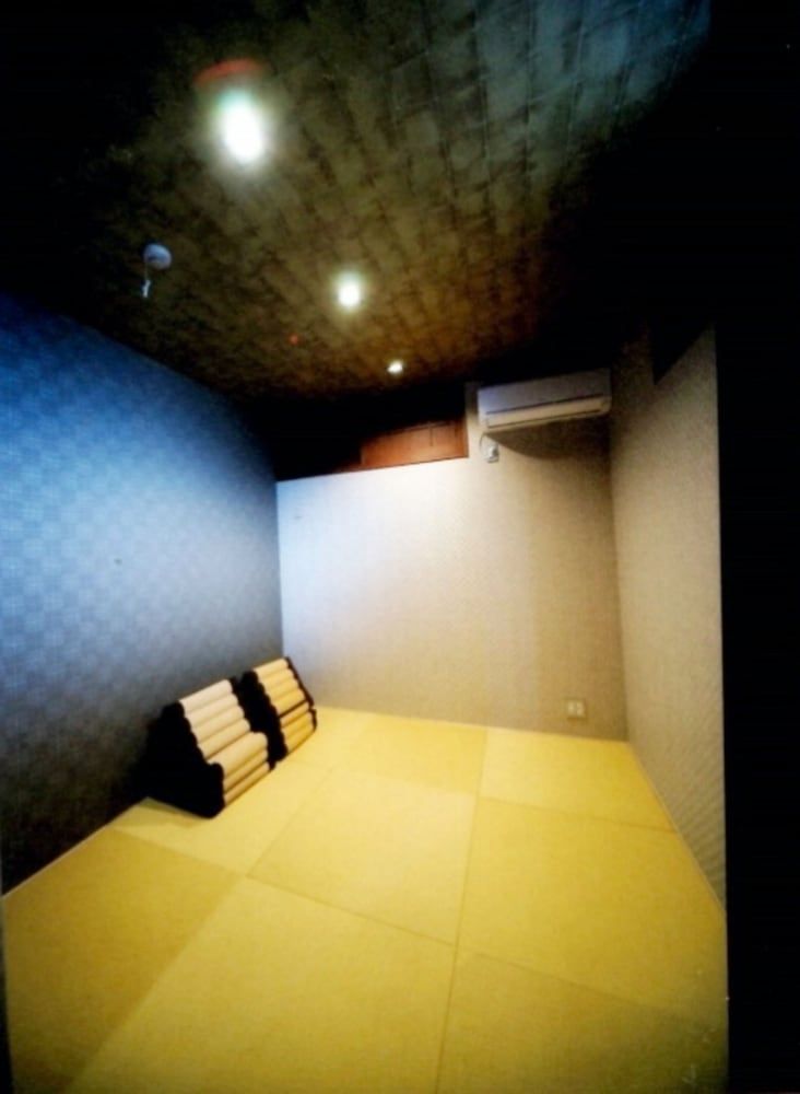 Indigo Geohouse DS1 3
