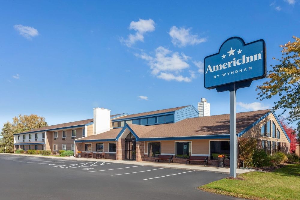 AmericInn by Wyndham Plymouth 2 estrellas en Plymouth