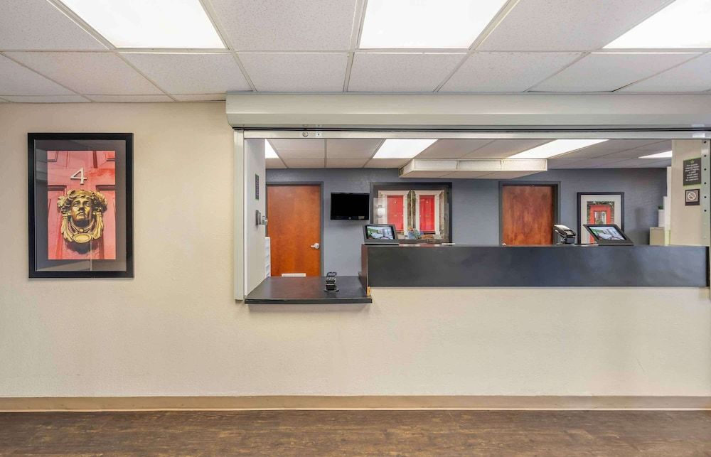 Extended Stay America Select Suites Chicago Downers Grove 2