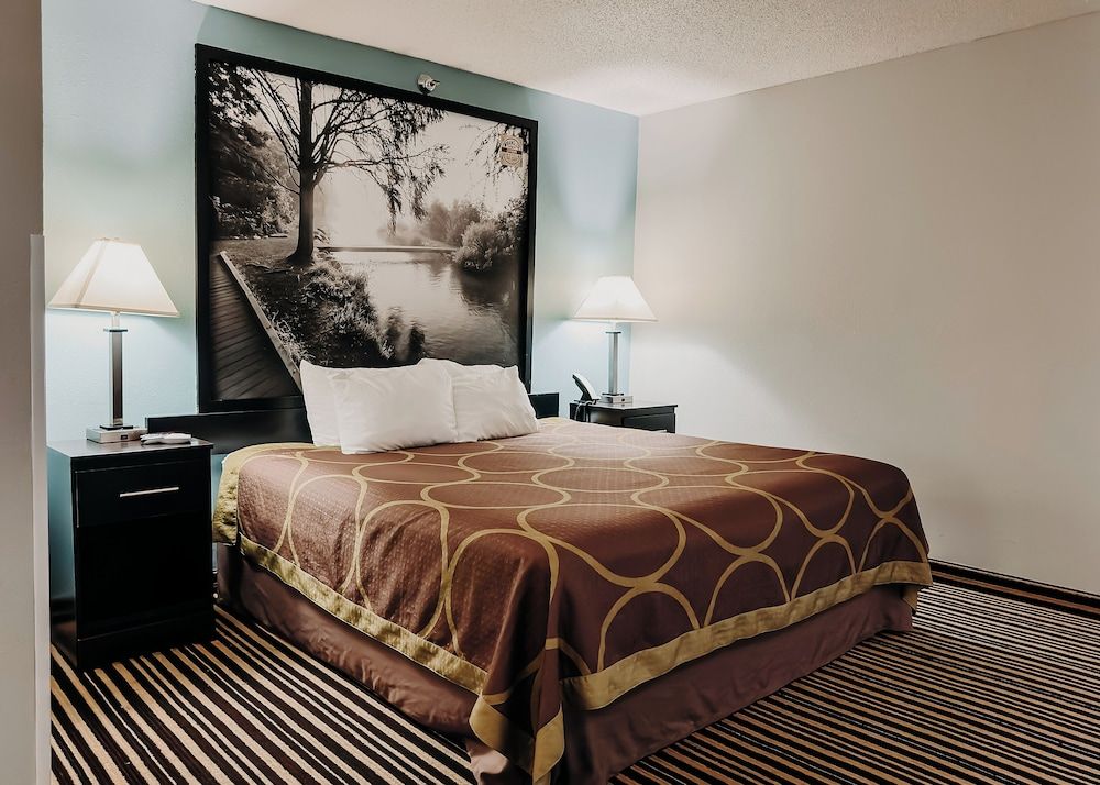 Wrangler Hotel 3