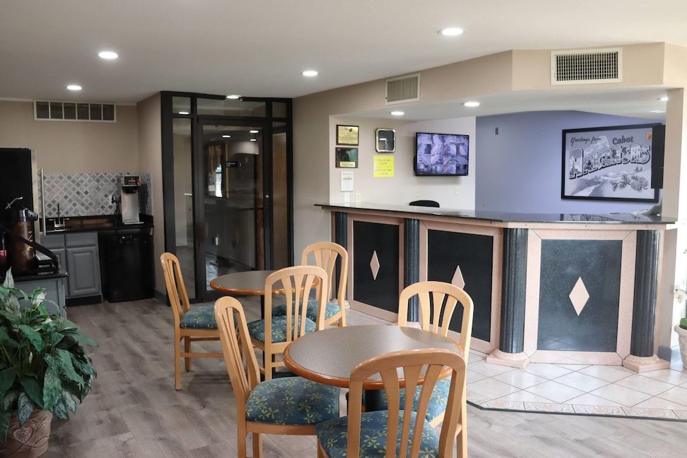 Super 8 by Wyndham Cabot 2