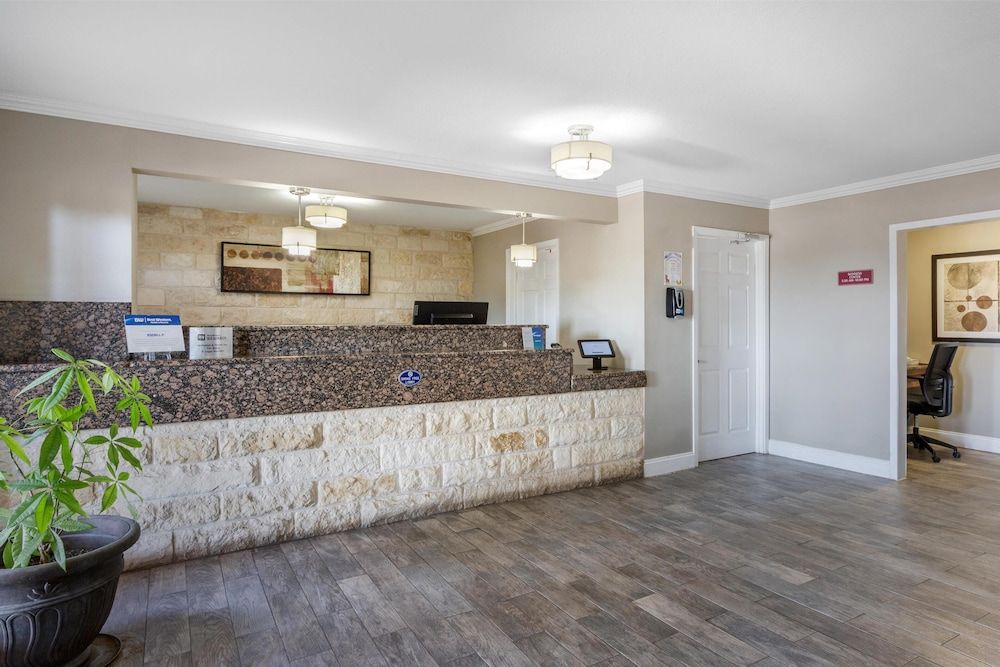 Best Western Brady Inn 3