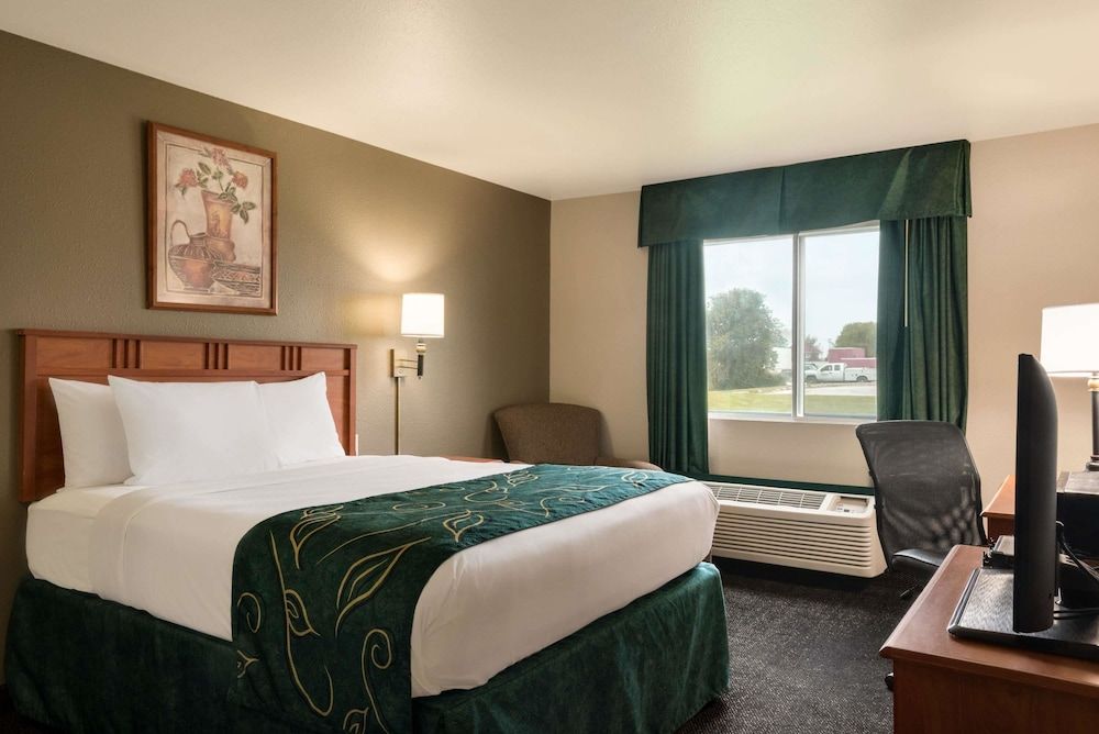Travelodge by Wyndham Missouri Valley 3