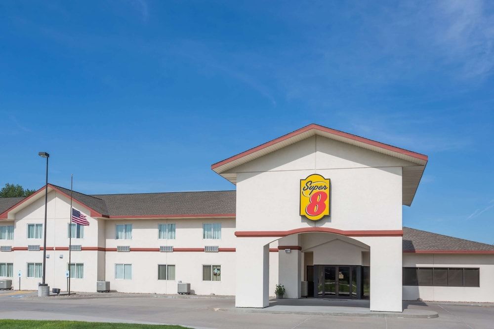 Super 8 by Wyndham Alma 2 estrellas en Alma