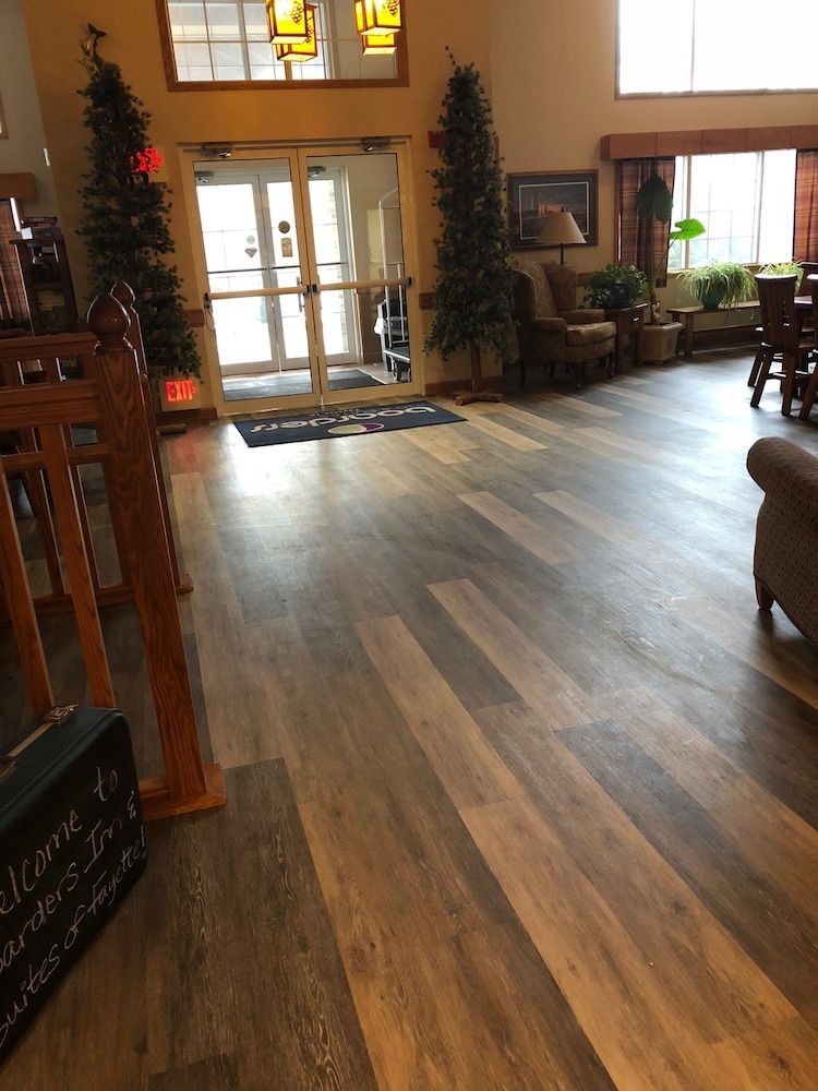 Boarders Inn & Suites by Cobblestone Hotels - Fayette 2