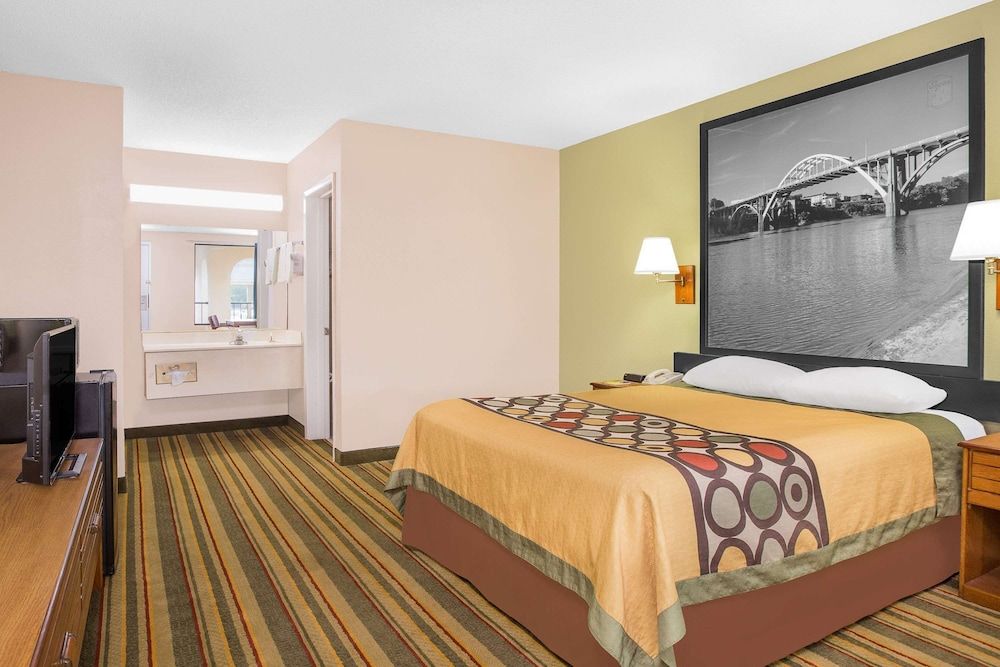 Super 8 by Wyndham Eufaula 3